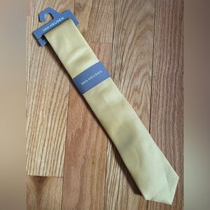 Van Heusen Men’s Yellow Dress Tie